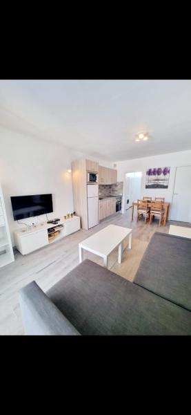Apartment Silviana - one bedroom apartment with communal pool